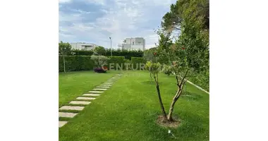 Villa 3 habitaciones en un complejo cerrado en Ishem, Albania