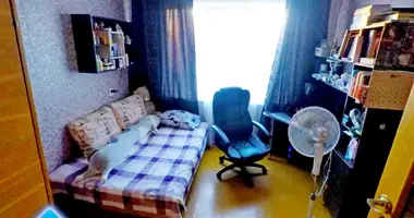 Apartamento 3 habitaciones en Svietlahorsk, Bielorrusia