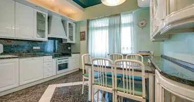 Casa 5 habitaciones en poselenie Voronovskoe, Rusia