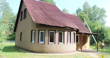 Haus in Visnieuski siel ski Saviet, Weißrussland