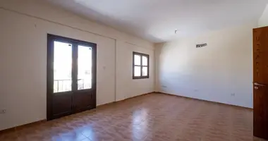 4 bedroom house in Agios Theodoros Larn, Cyprus