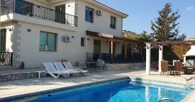 Casa 5 habitaciones en Pissouri, Chipre