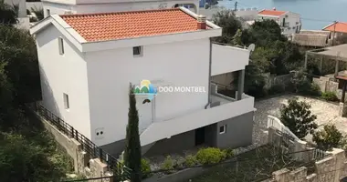 4 bedroom house in Kunje, Montenegro