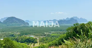 Terrain dans Ban Khlong Sai, Thaïlande