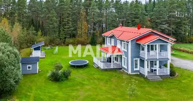 Haus 7 zimmer in Revonlahti, Finnland