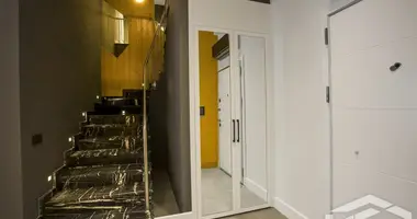 Doppelhaus 3 Zimmer mit Parkplatz, mit Aufzug, mit Schwimmbad in Alanya, Türkei