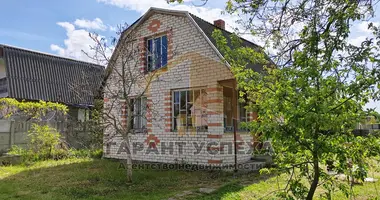 Casa en Matykalski selski Savet, Belarús