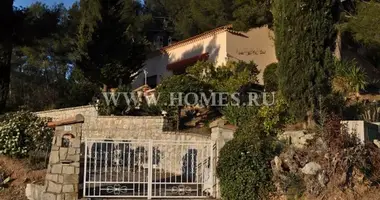 3 bedroom house in Eze, France