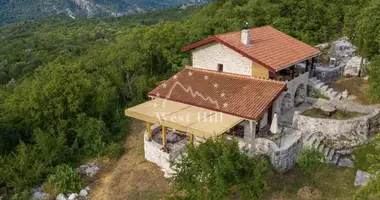 Casa 3 habitaciones en Cetinje, Montenegro