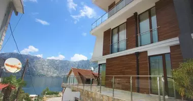 Wohnung in Stoliv, Montenegro