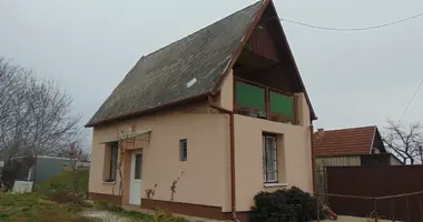 2 room house in Gyod, Hungary