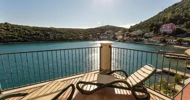 Villa 13 bedrooms in Klek, Croatia