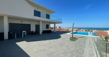 5 bedroom house in Torrevieja, Spain