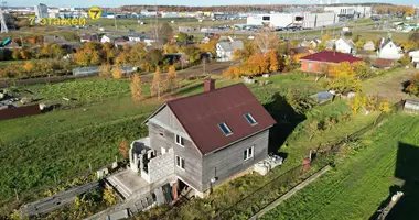 Haus in Scomyslicki siel ski Saviet, Weißrussland