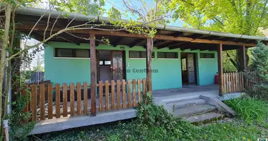 2 room house in Fadd, Hungary