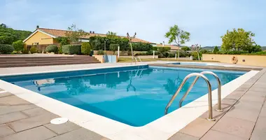 Townhouse 4 bedrooms in Lloret de Mar, Spain