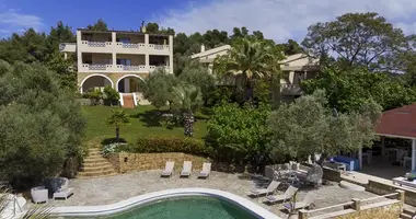 Hotel 900 m² in Kassandra Municipality, Greece