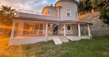 Villa 4 Zimmer mit Parkplatz, mit Meerblick, mit Terrasse in Alanya, Türkei