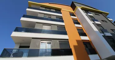 Квартира 4 комнаты в Средиземноморский регион, Турция