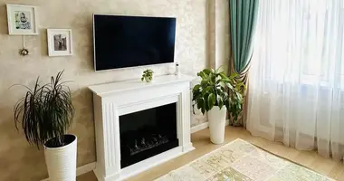 Apartamento 3 habitaciones en Minsk, Belarús