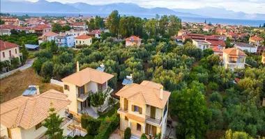 Villa 5 habitaciones con Vista a la montaña en Municipality of Aigialeia, Grecia