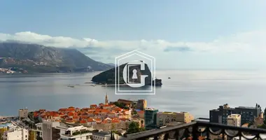 Apartamento 3 habitaciones en Budva, Montenegro