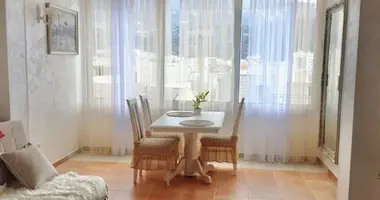 Apartamento 2 habitaciones en Budva, Montenegro
