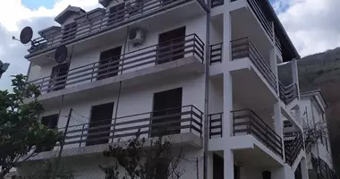 Casa 9 habitaciones en Montenegro