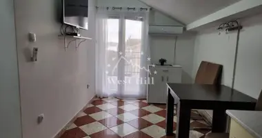 Apartamento 2 habitaciones en Bijela, Montenegro