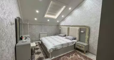 Квартира 5 комнат в Ташкент, Узбекистан