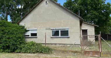 2 room house in Decs, Hungary