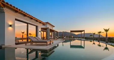 Villa 4 bedrooms with Sea view, with Swimming pool, with Mountain view in District of Chersonissos, Greece