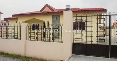 Casa 4 habitaciones en Madina, Ghana