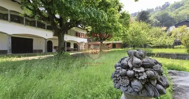 Villa 5 Zimmer in Verbania, Italien