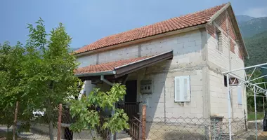 Квартира 4 спальни в Zelenika-Kuti, Черногория
