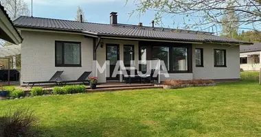 Haus 5 zimmer in Nurmijarvi, Finnland