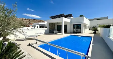 Villa  mit Garten, mit Privatpool, in der Nähe von Schulen in Rojales, Spanien