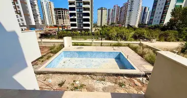 Wohnung 2 zimmer in Mezitli, Türkei