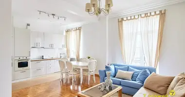 Apartamento 3 habitaciones en Minsk, Bielorrusia