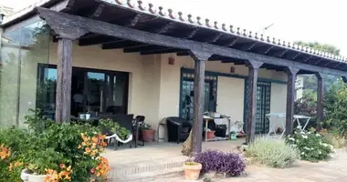 Villa  con Amueblado, con Terraza, con Jardín en Estepona, España