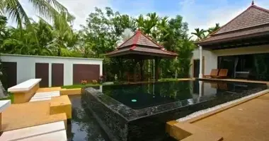 Villa 3 chambres avec Fenêtres double vitrage, avec Meublesd, avec Climatiseur dans Phuket, Thaïlande