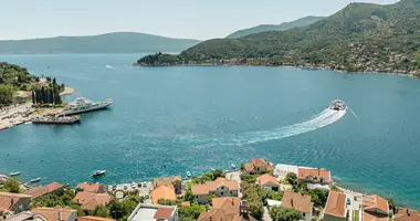 Villa 8 zimmer in Lepetane, Montenegro