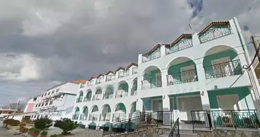 Hotel 1 360 m² in Lithakia, Greece