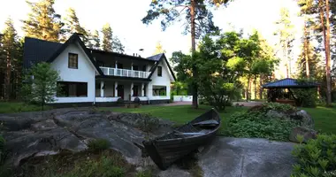 Villa  mit Yard in Helsinki sub-region, Finnland