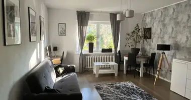 Wohnung 3 zimmer in Warschau, Polen