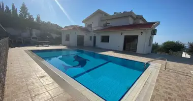 Villa  mit Parkplatz, mit Möbliert, mit Meerblick in Agios Epiktitos, Nordzypern