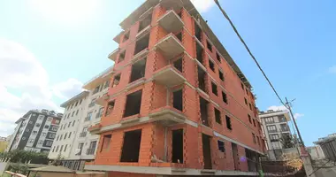 Apartamento 3 habitaciones con balcón, con estacionamiento, con con reparación en Marmara Region, Turquía