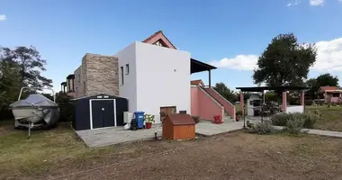 Reihenhaus 3 Zimmer mit Meerblick, mit Erste Küstenlinie in Nautilus, Griechenland