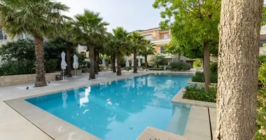 3 bedroom apartment in Kumbor, Montenegro