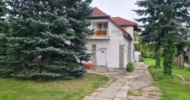 Casa 11 habitaciones en Zamardi, Hungría